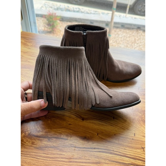 Steve Madden Shoes - Steve Madden Ranco Brown Suede Fringe Ankle Boots Western Pointed Toe 7.5M